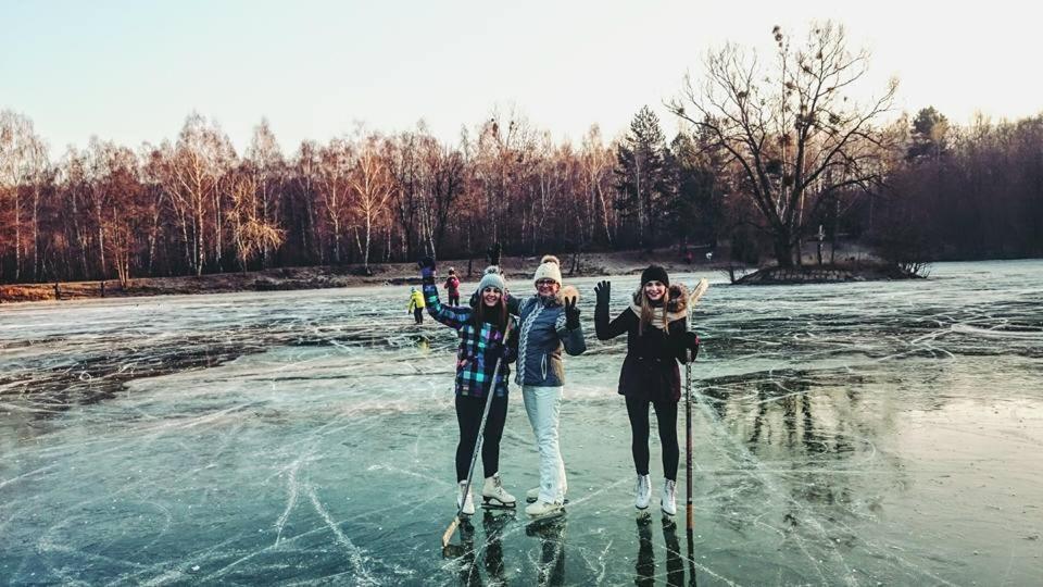 Hotel Kamei Snina Bagian luar foto